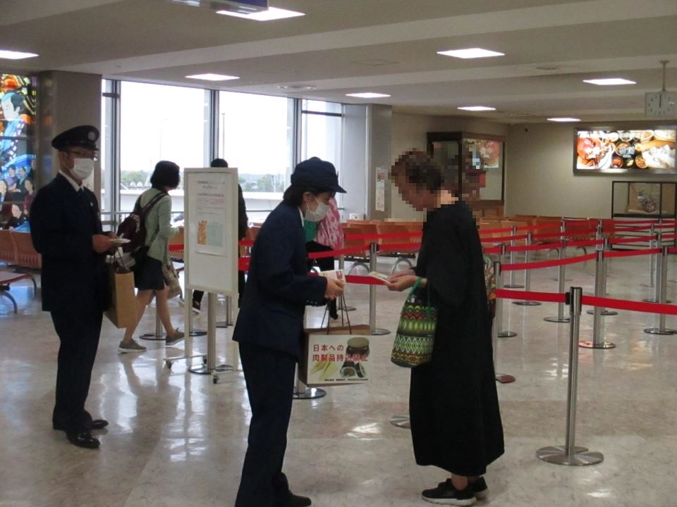 小松空港で国慶節の広報キャンペーンを開催しました