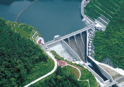 志河川ダム遠景写真