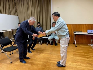 表彰状授与の様子