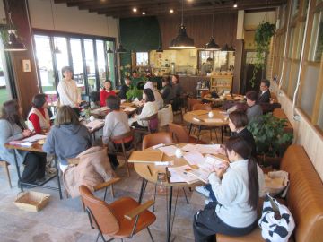 自己紹介する新規加入者