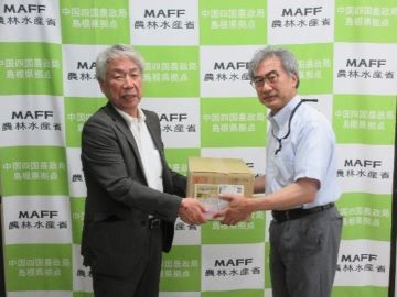 フードバンクへ引渡し