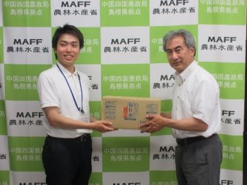 出雲市社協へ引渡し
