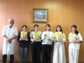 美作大学食ロス削減サークルのみなさんと顧問桑守教授