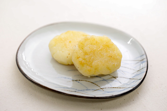 Imomochi(potato rice cake)/Imodango(potato dumplings)