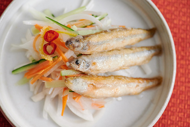 Suzuke (pickling in vinegar) of Japanese smelt and lotus root