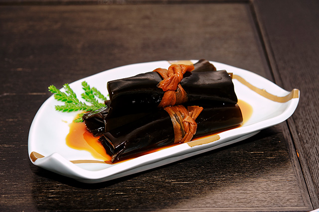 Nishin no Konbumaki(herring rolled in kelp) 