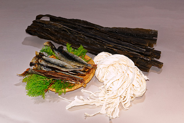 Nishin no Konbumaki(herring rolled in kelp) 