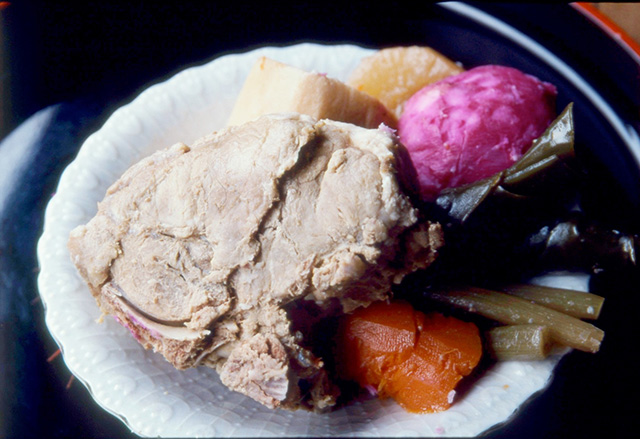 Butahone yasai(Pork bone with vegetable)