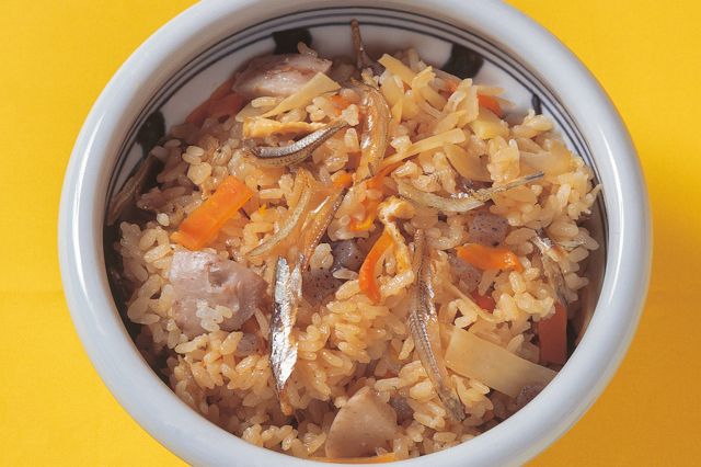 Iriko gohan (rice with dried sardines)