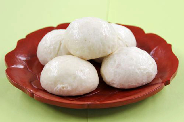 Saka Manju