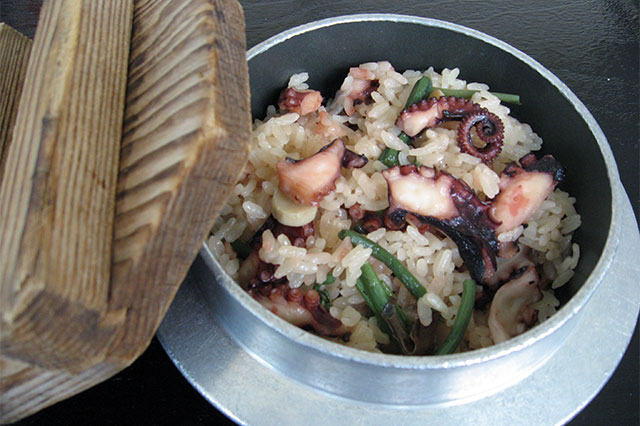 Takomeshi (Octopus with Rice)