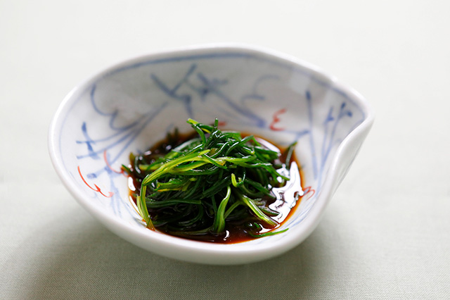 Japanese saltwort in mustard dressing