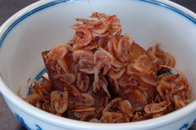 Ami to Daikon no Nitsuke (Boiled Mysids and Daikon Radish)