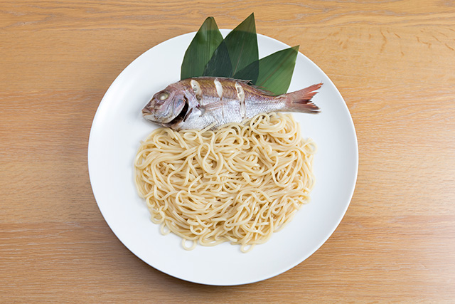 Tai-men (sea bream noodles)