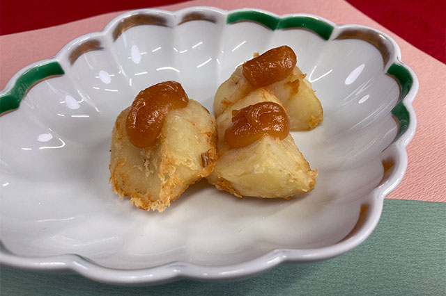 Miso Poteto (Miso potatoes)