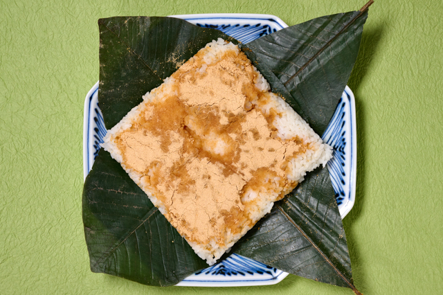 Hoba Meshi (Kinako Mochi Rice)