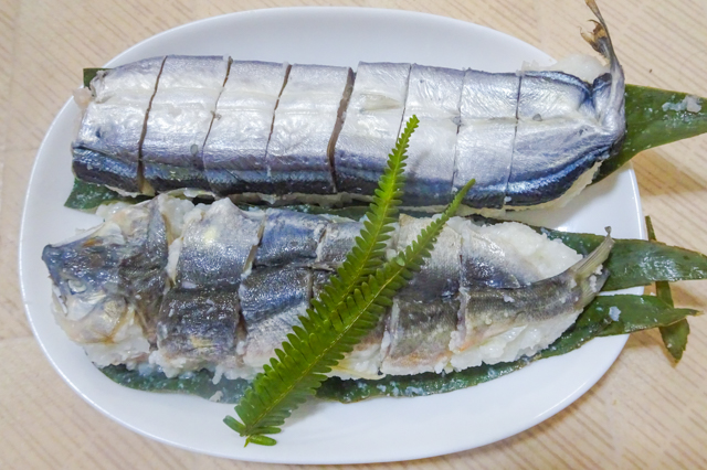 Narezushi (lactic acid fermented sushi)