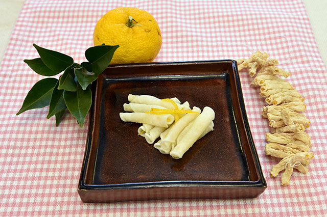 Yuzu Maki (yuzu fruit Roll)