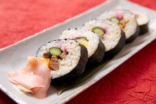 Imogara iri Futomaki Sushi