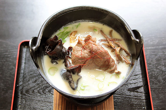 Suttate-jiru(Soybean paste soup)