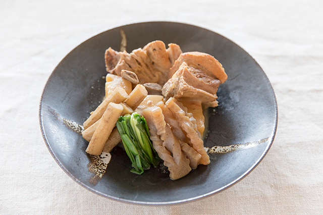 Tonkotsu (Simmered Spare Rib)