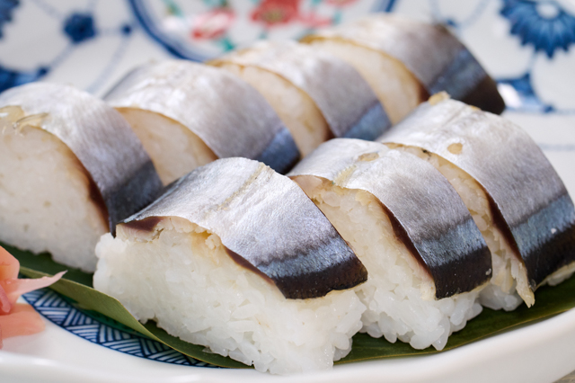 Sanma zishi (Pacific Saury Sushi)
