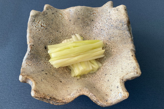 Kinira-no-Ohitashi (Boiled Yellow Chives in Ponzu Soy Sauce)