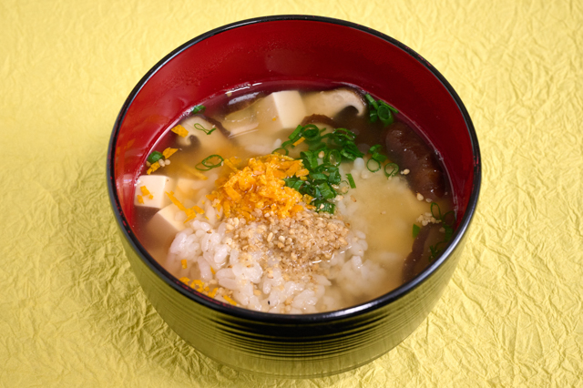 Uzumi (Soup with Rice hidden by Tofu and Shiitake Mushroom)