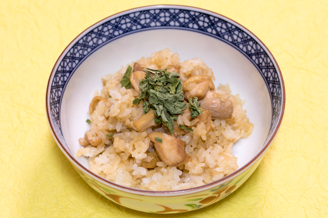 Takatsu-no-Torimeshi (Soy Sauce Flavored Chicken Rice)