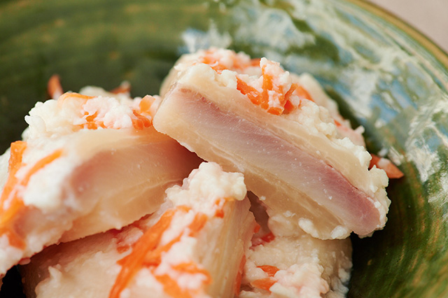 Kabura-zushi (Fermented yellowtail sushi)