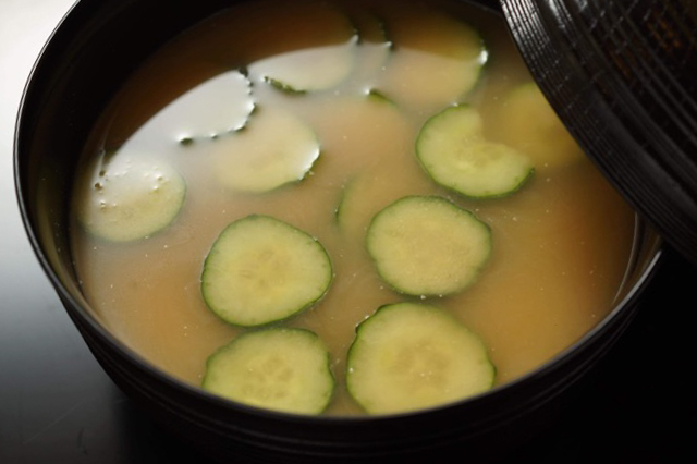 Kyuuri no Hiya-Jiru (cold soup of cucumber)