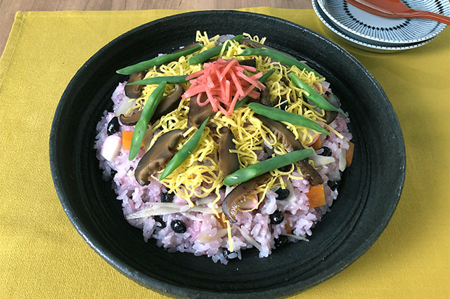 Kuromame-iri Chirashi-zushi (Mixed Sushi with black bean)