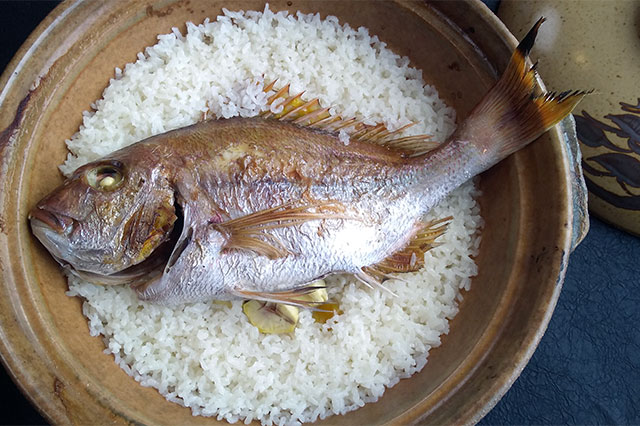 Tai meshi (Rice with sea bream)