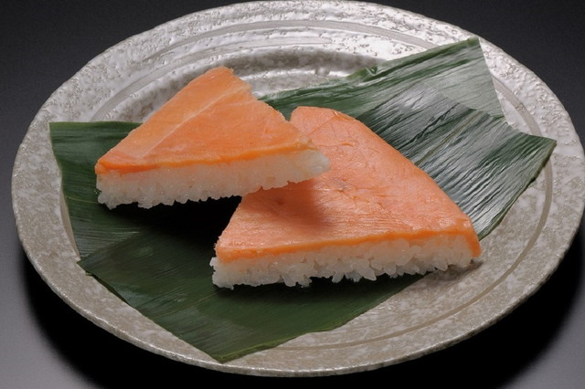 Masu-zushi (trout sushi)