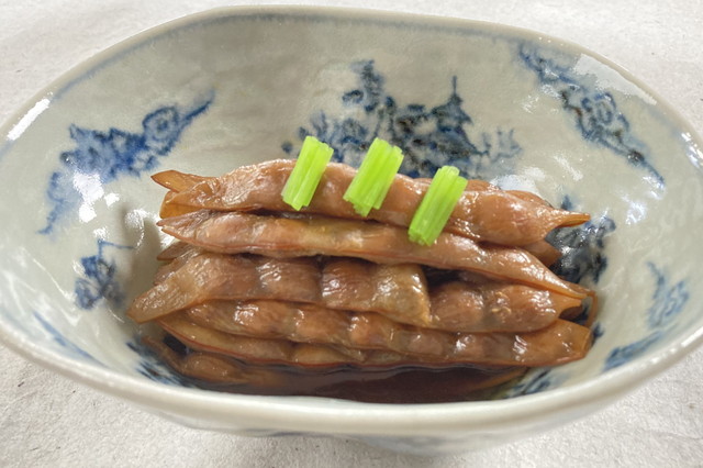 Kuwanoki-mame Ni (Simmered Mulberry Beans)