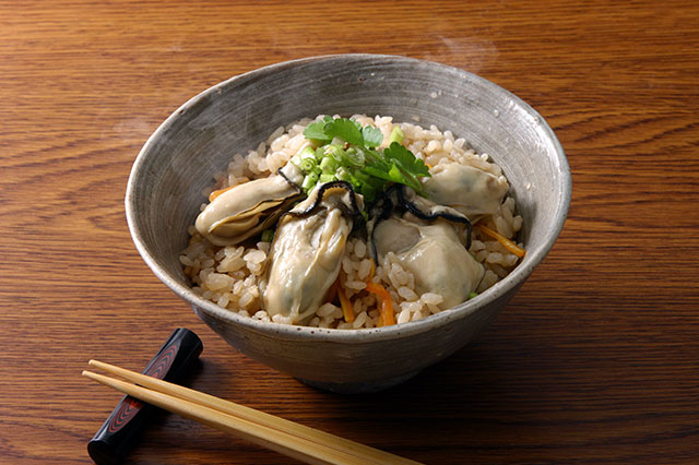 Kaki Meshi (Mixed Rice with Oysters)