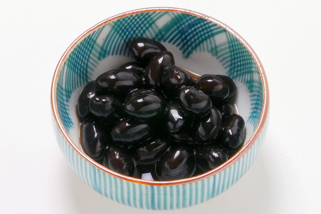 Kuromame-ni (Simmered Black Beans)