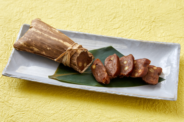 Tojiko Mame / Mame Gashi (Steamed Soybean and Flour Sweet)