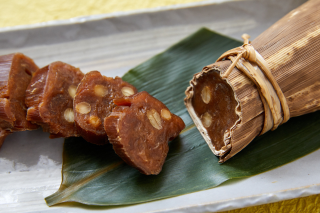 Tojiko Mame / Mame Gashi (Steamed Soybean and Flour Sweet)