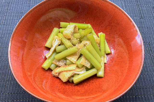 Tsuwabukino-aburaitame (fried tsuwabuki)