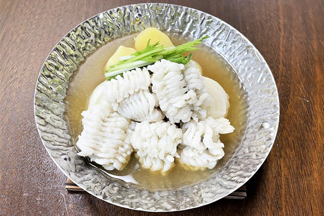 Hamonabe (Hot pot with conger pike)