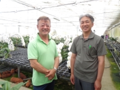 吉田社長（左）、井田地方調整官（右）