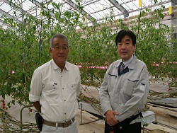 木子代表(左)と佐土原地方参事官