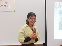 さつまいも愛を語る新谷氏