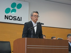 説明する藤岡地方参事官