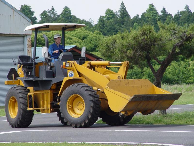 ホイールローダ