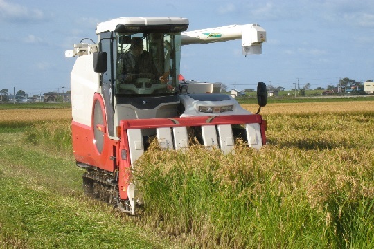 コンバインの写真