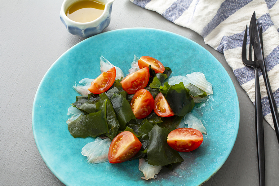 鯛とわかめの和風カルパッチョサラダ