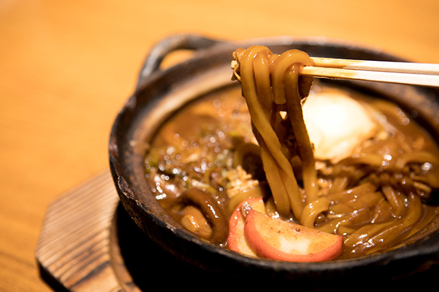 味噌煮込みうどん