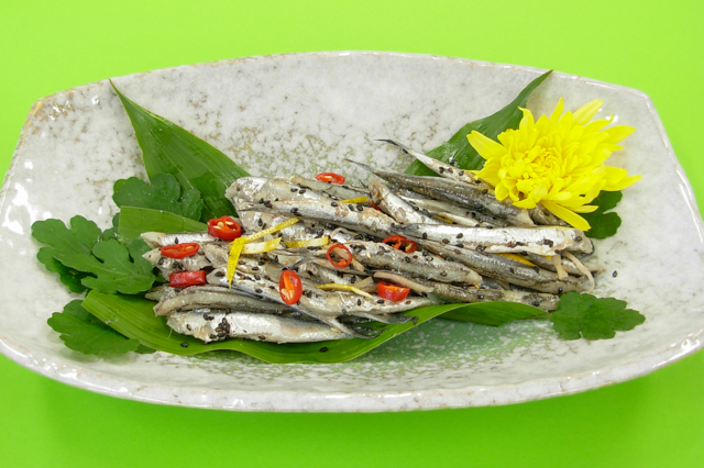 せぐろいわしのごま漬け